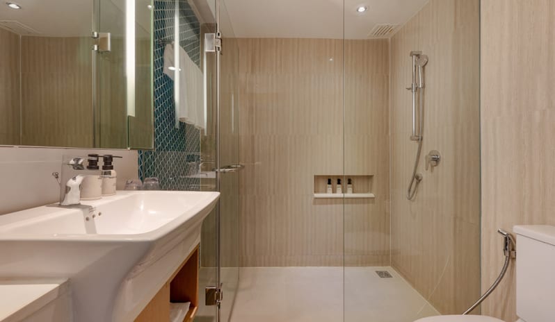 Amari Koh Samui_Junior Suite Beach Wing_Bathroom